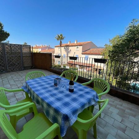 Apartment Port Cogolin With Garden View Grimaud Luaran gambar