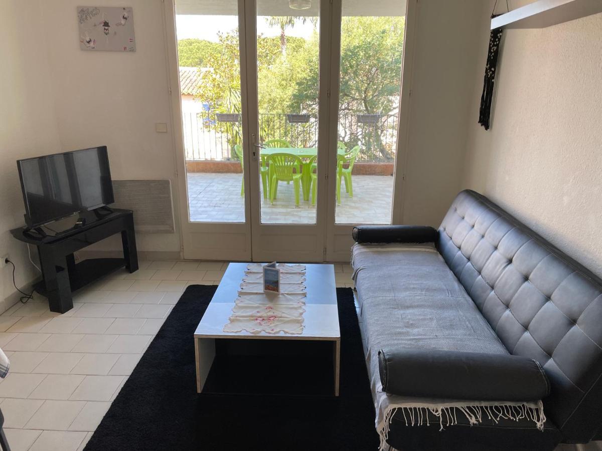 Apartment Port Cogolin With Garden View Grimaud Luaran gambar