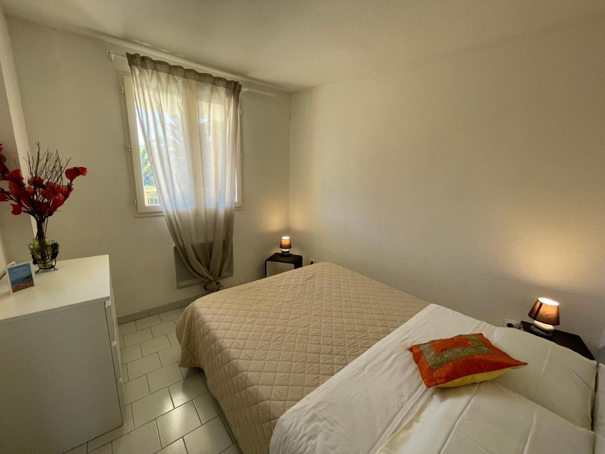 Apartment Port Cogolin With Garden View Grimaud Luaran gambar