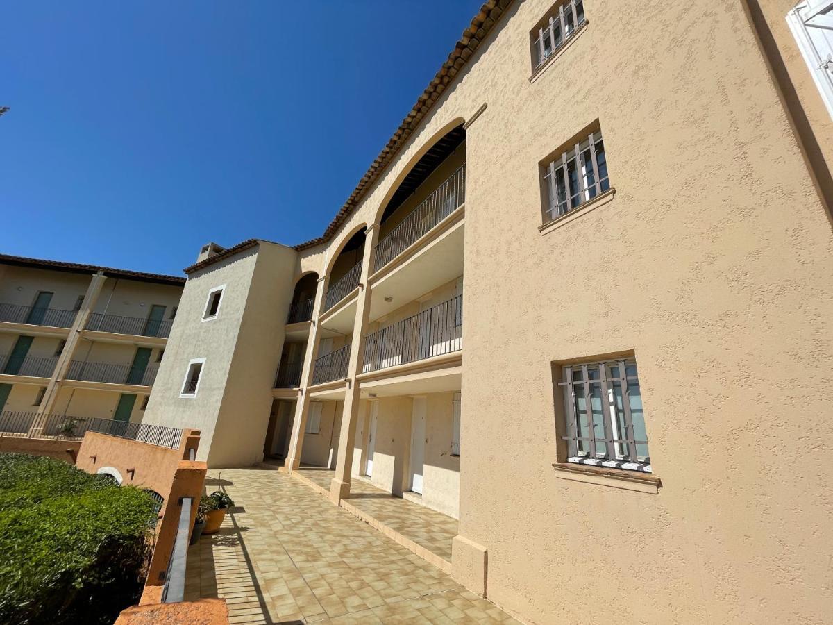 Apartment Port Cogolin With Garden View Grimaud Luaran gambar