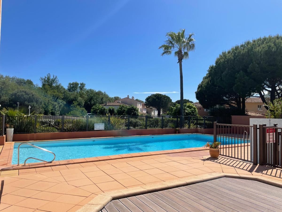 Apartment Port Cogolin With Garden View Grimaud Luaran gambar